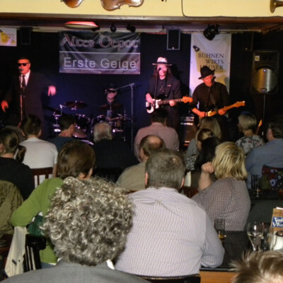 untouchables-1-1024x1024